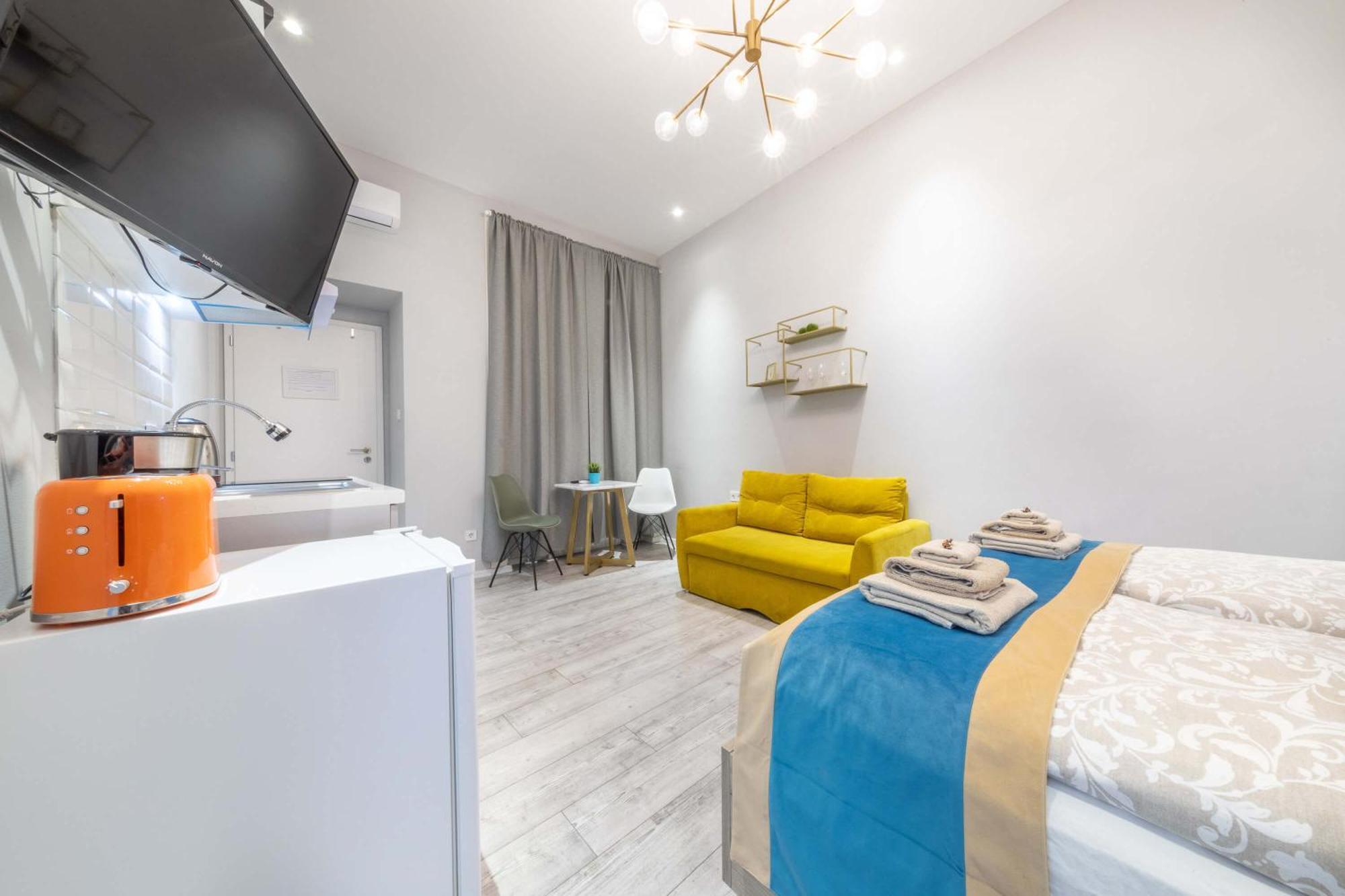 Js Modern Downtown Studios-self Check-in Apartment