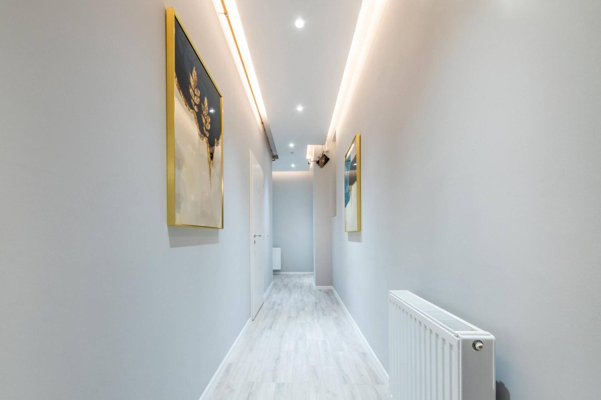 Js Modern Downtown Studios-self Check-in Apartment Budapest